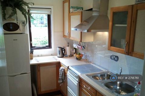undefined, Clay Hill, Milton Keynes, MK8