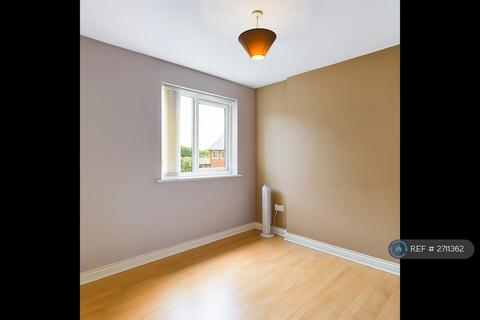 2 bedroom flat to rent, Gladstone Mews, Warrington, WA2
