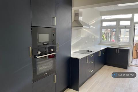 undefined, Cranmore Avenue, Isleworth, TW7