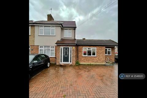1 bedroom in a house share to rent, Harlington, Harlington, UB3