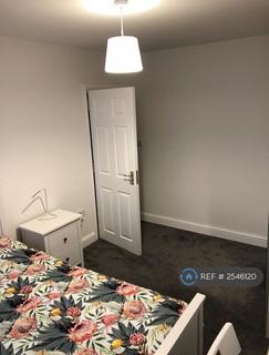 1 bedroom in a house share to rent, Harlington, Harlington, UB3
