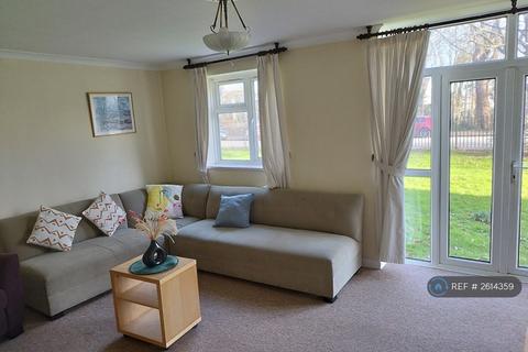 3 bedroom maisonette to rent, Spencer Park, London, SW18