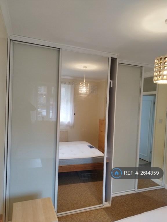 Built-In Wardrobe Bedroom 1