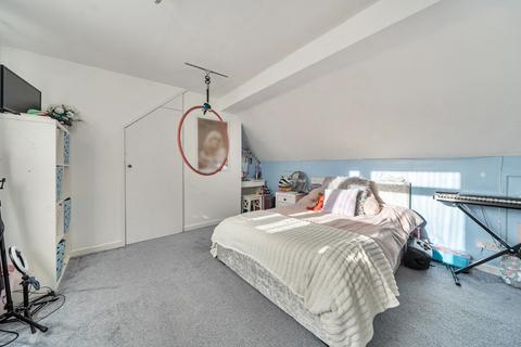 undefined, Crabwood Close, Maybush, Southampton, Hampshire, SO16
