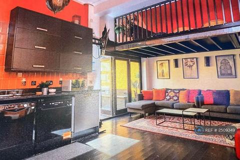 5 bedroom semi-detached house to rent, George Street, Brighton, BN2