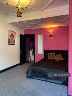 5 bedroom semi-detached house to rent, George Street, Brighton, BN2