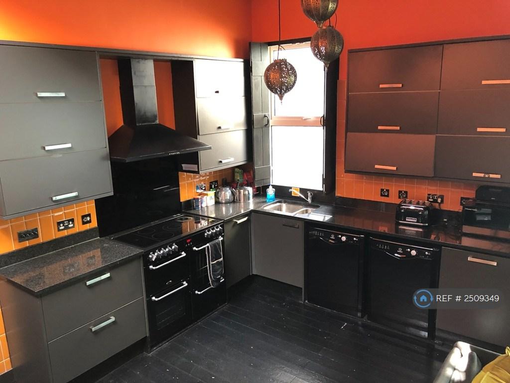 Large Kitchen