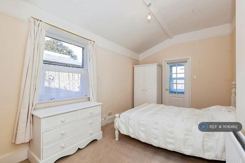 undefined, Dedworth Road, Windsor, SL4