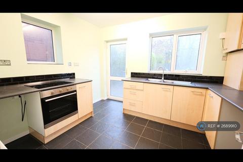 3 bedroom semi-detached house to rent, Swinford Road, Birmingham, B29