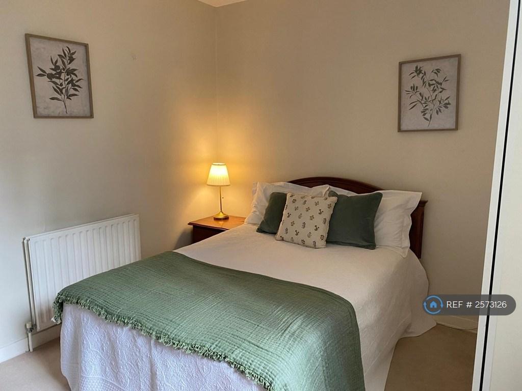 Main Bed 4