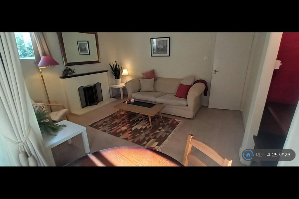 Sitting Room 5