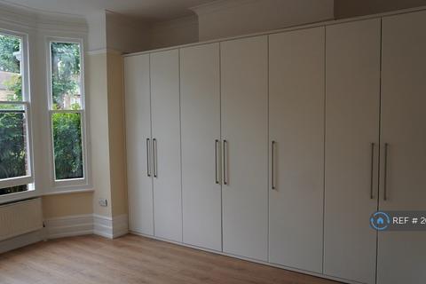 1 bedroom flat to rent, Adelaide Ave, London, SE4
