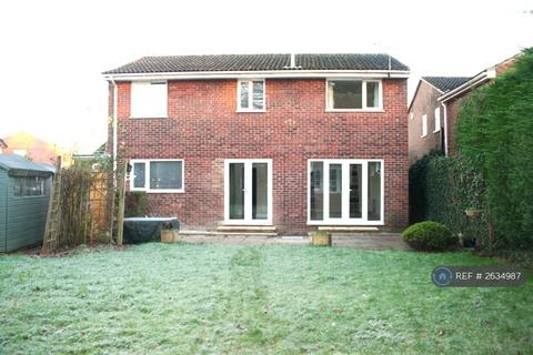 4 bedroom detached house to rent, Hawkesbury Drive, Calcot, Reading, RG31