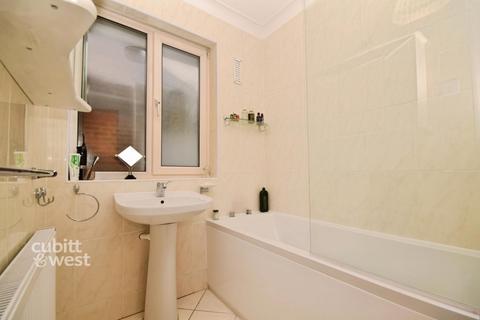 undefined, Wyvern Road Purley CR8