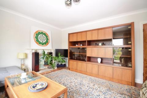 undefined, Wyvern Road, Purley CR8