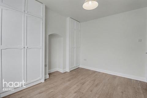 undefined, Cleveley Crescent, LONDON