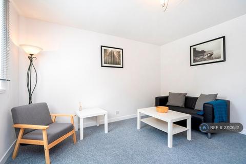 1 bedroom flat to rent, Liddesdale Place, Edinburgh, EH3