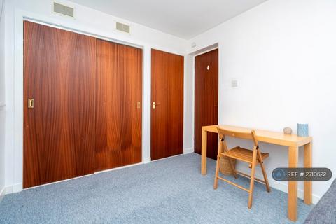 1 bedroom flat to rent, Liddesdale Place, Edinburgh, EH3