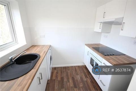 2 bedroom flat to rent, Sussex Road, St. Leonards-On-Sea, TN38