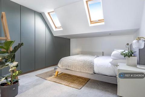 undefined, Universal House, Bromley, BR1