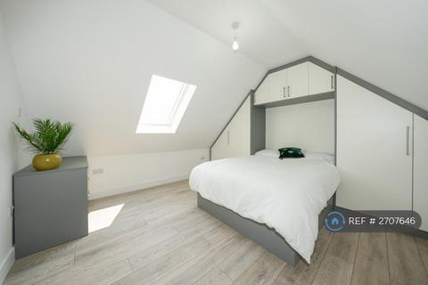 undefined, Burgoyne Road, Sunbury-On-Thames, TW16
