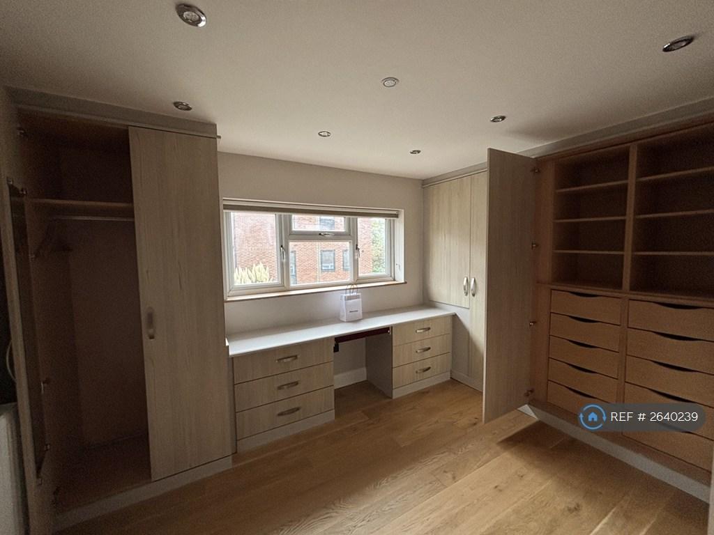 Master Bedroom Wardrobes