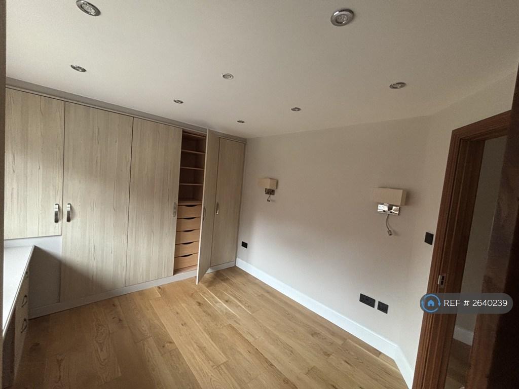 Master Bedroom Wardrobes