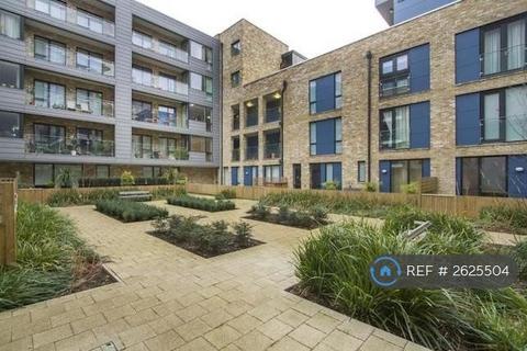 3 bedroom flat to rent, Roffo Court, London, SE17