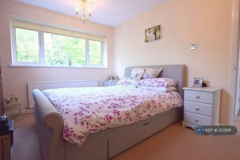 undefined, Longleat Square, Farnborough, GU14