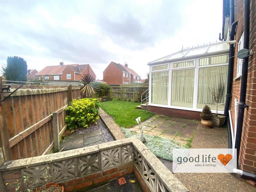 20251127 125419587 i OS25 Oxfordclose.jpg