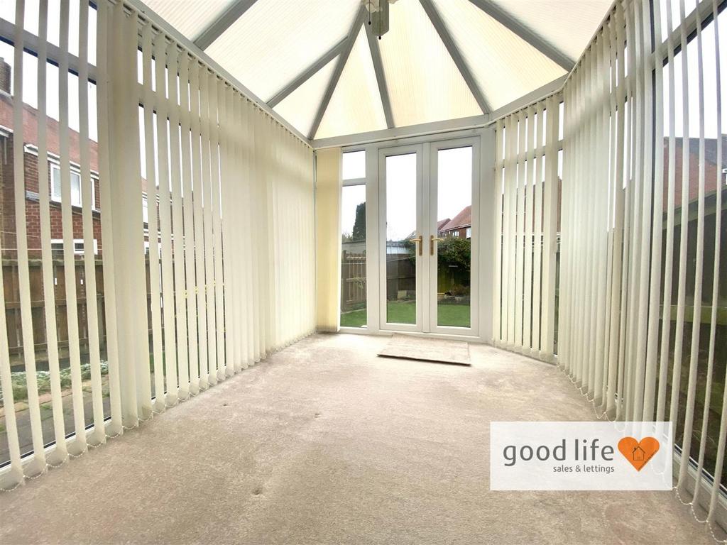20251127 125326127 i OS25 Oxfordclose.jpg