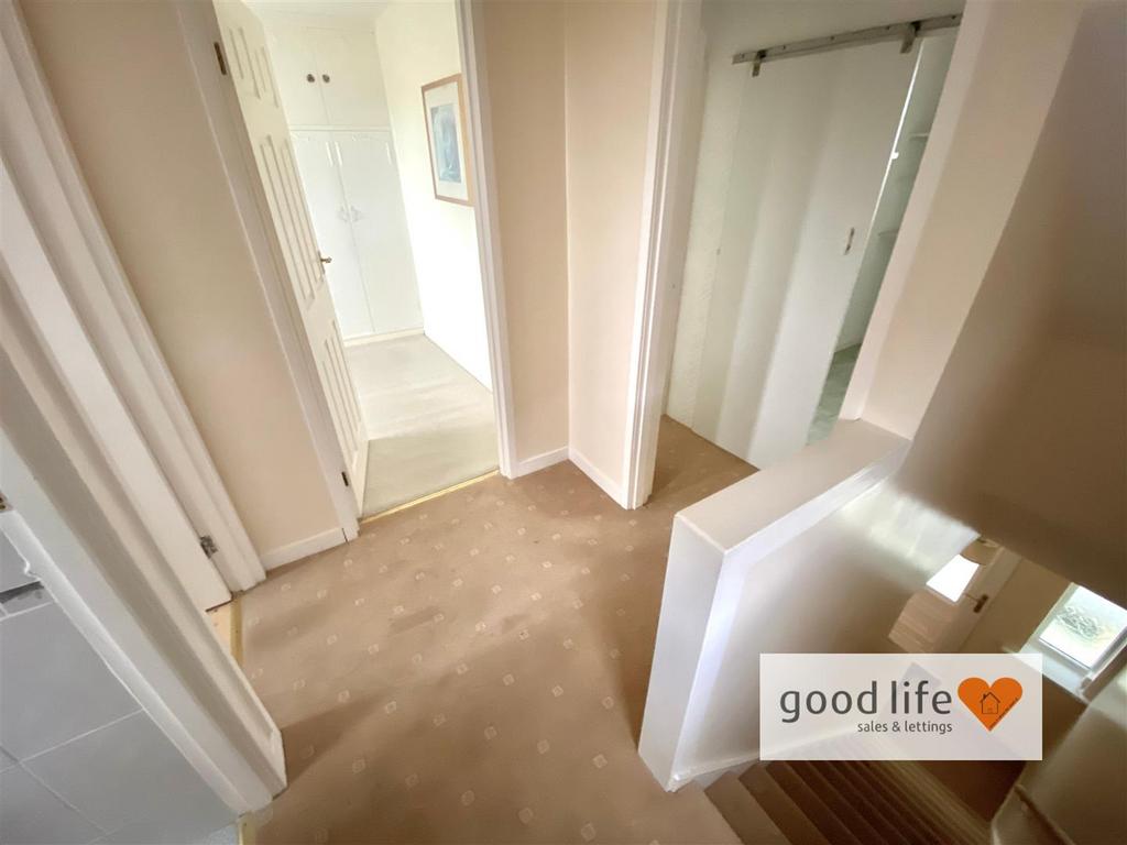 20251127 125702841 i OS25 Oxfordclose.jpg