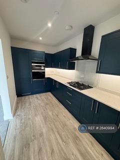 3 bedroom penthouse to rent, Parkfield Road, Torquay, TQ1