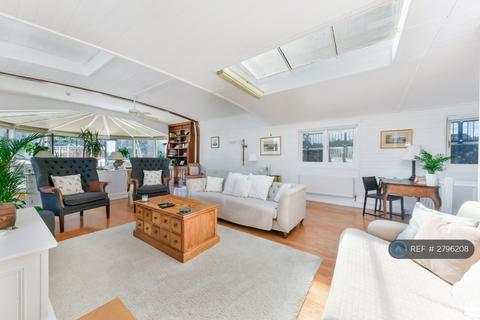 undefined, Prospect Moorings, London, SW18