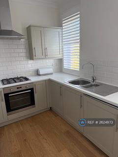 2 bedroom flat to rent, Crystal Palace, London, SE19