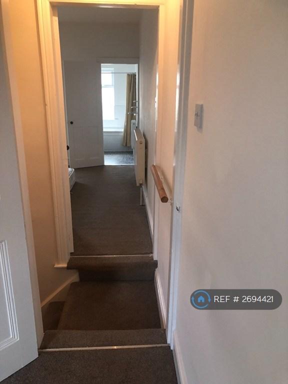 Bathroom Access Via Master Bedroom