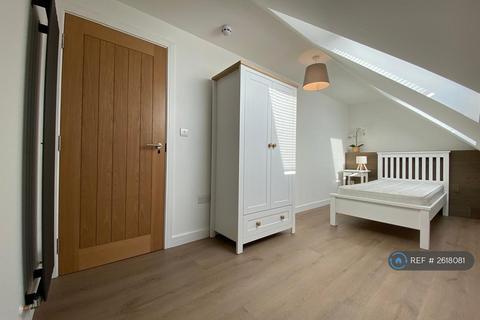 undefined, Lime Grove, Guildford, GU1