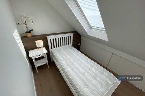 undefined, Lime Grove, Guildford, GU1