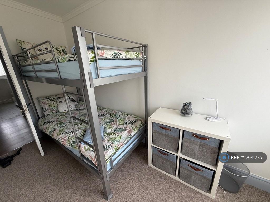Single With Bunk Bed