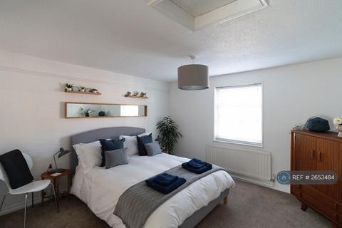 2 bedroom terraced house to rent, Upper St. Giles Street, Norwich, NR2
