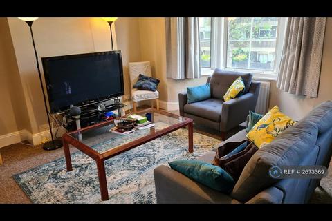 2 bedroom flat to rent, John Ruskin St, London, SE5