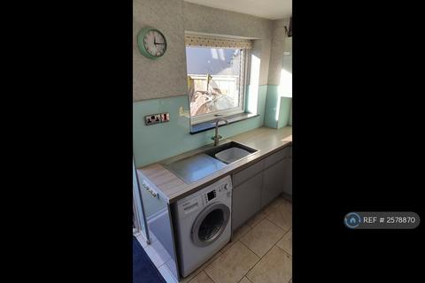 3 bedroom semi-detached house to rent, Newton, Swansea, SA3