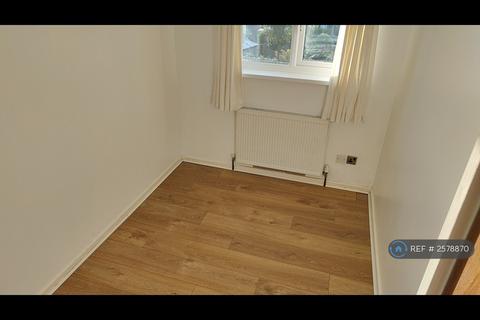 3 bedroom semi-detached house to rent, Newton, Swansea, SA3