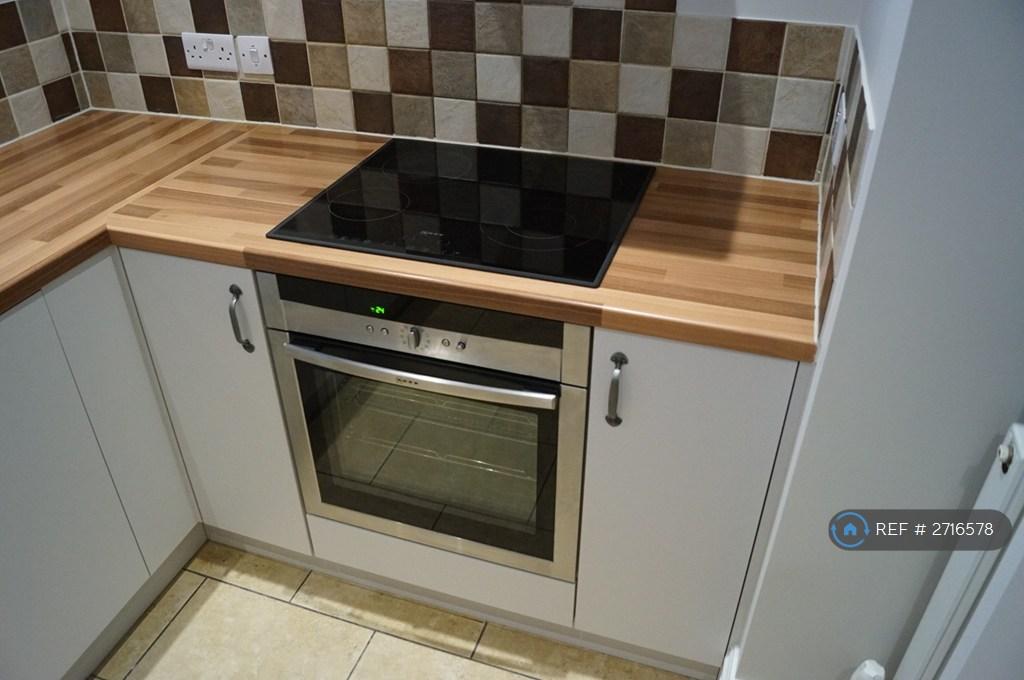 Kitchen Photo 5