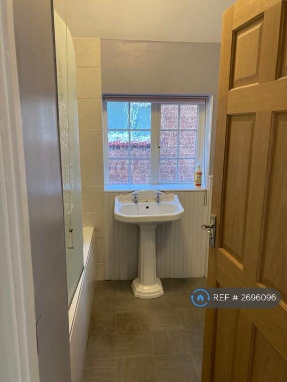 Bath Room 1