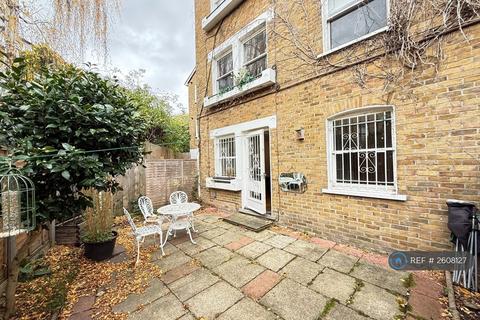 undefined, Hullbridge Mews, London, N1