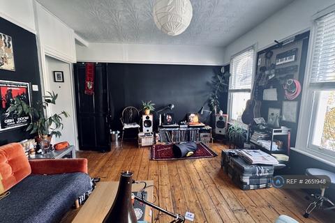 undefined, Sunninghill Road, London, SE13