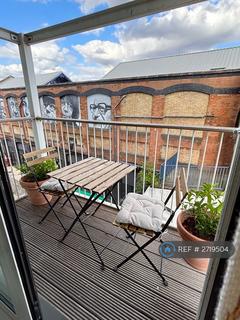 2 bedroom flat to rent, Hare Marsh, London, E2