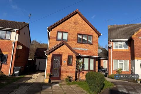 3 bedroom detached house to rent, Raglan Close, Nuneaton, CV11