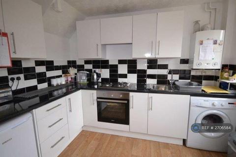 3 bedroom detached house to rent, Raglan Close, Nuneaton, CV11